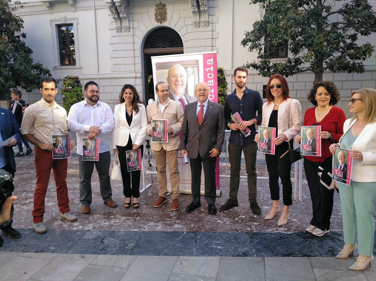 #26M: Luis de Haro presenta Granada, Verdad y Democracia, la candidatura con la que concurre a las municipales