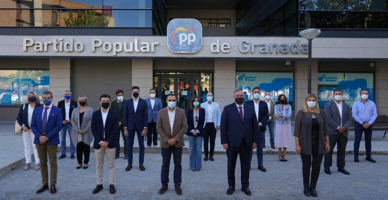  El presidente provincial del PP de Granada presenta a los integrantes del Comité Ejecutivo Provincial 