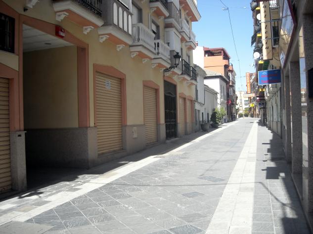 Vecinos de una casa okupada en Maracena se concentran este viernes contra la inseguridad