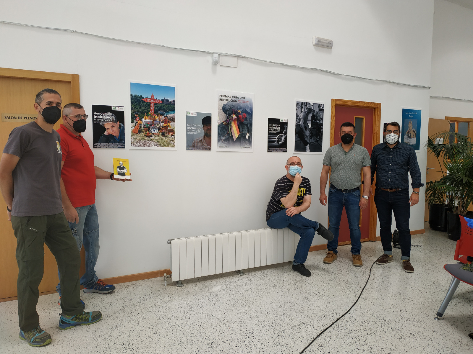 Una exposición de artistas con discapacidad se puede visitar en el Ayuntamiento de Purullena