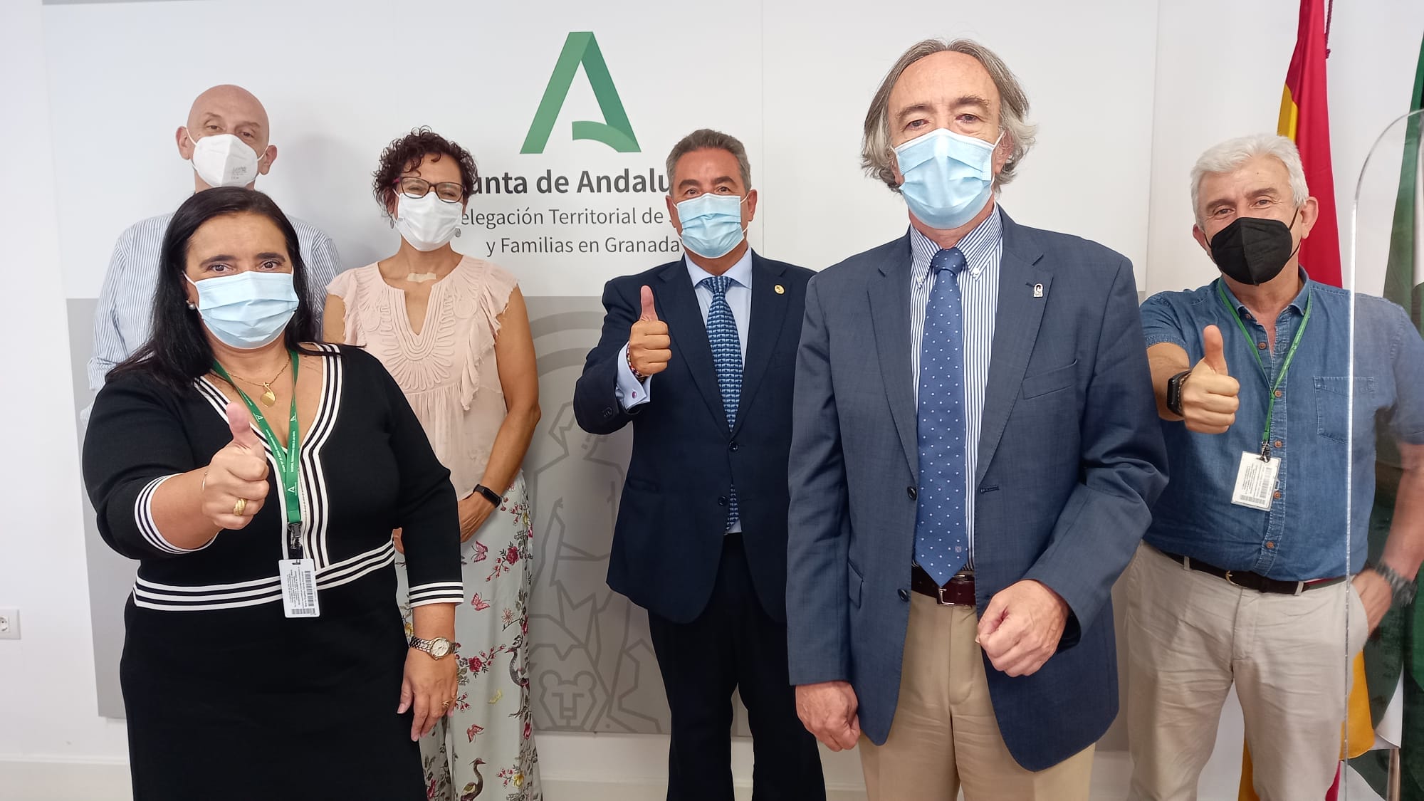 El Hospital Virgen de las Nieves renueva la colaboración con la Asociación Española Contra el Cáncer