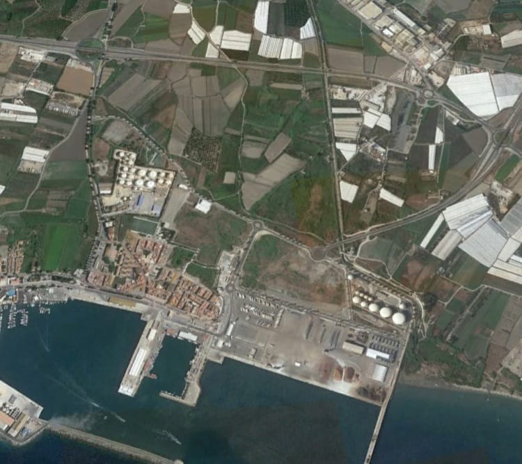 La Junta de Compensación del PUE1 de Motril aprueba el desarrollo industrial junto al Puerto