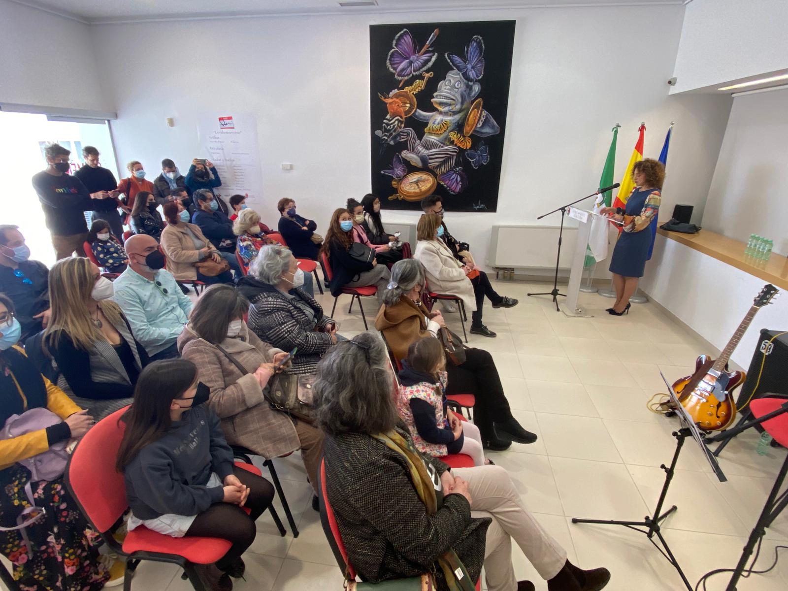 El Centro Carmen Jiménez de La Zubia acoge la exposición ‘La vida es un circo’ del artista Falen